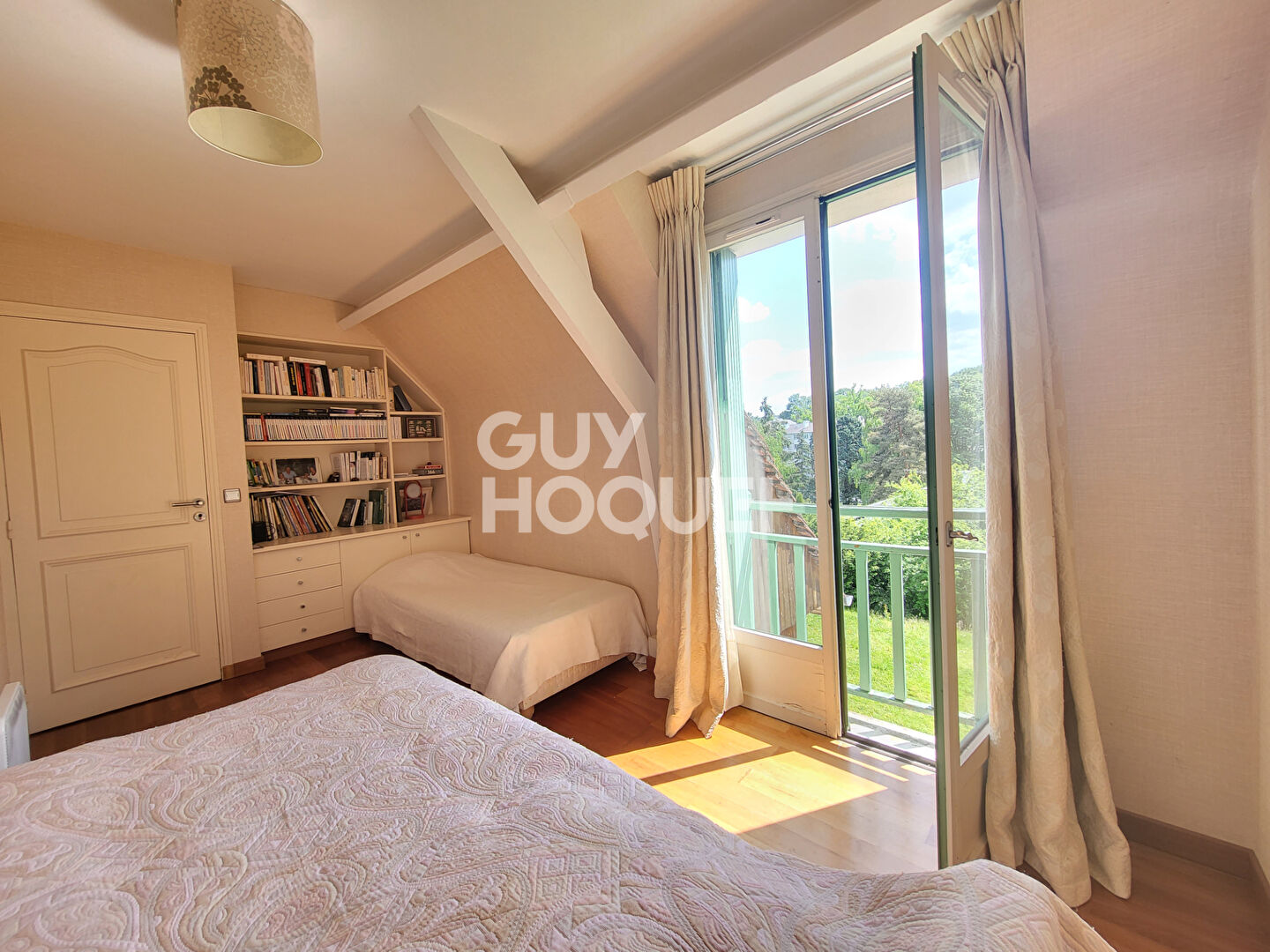 Maison La Celle Saint Cloud 8 pièce(s) - 236 M²