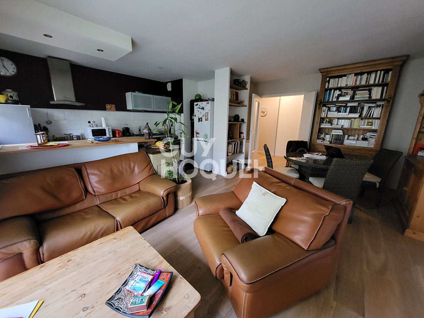 Appartement 3p dernier étage, avec balcon-terrasse et box