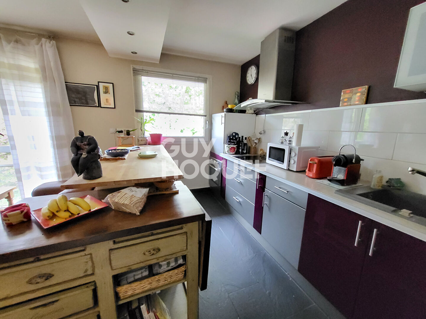 Appartement 3p dernier étage, avec balcon-terrasse et box