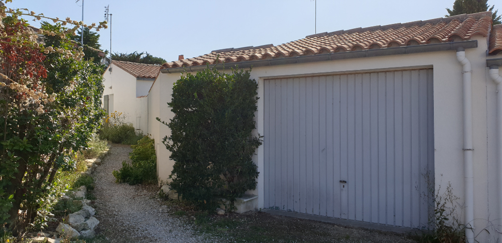 À vendre à LA FLOTTE (17630), maison 3 pièces d'une surface habitable de 57 m².