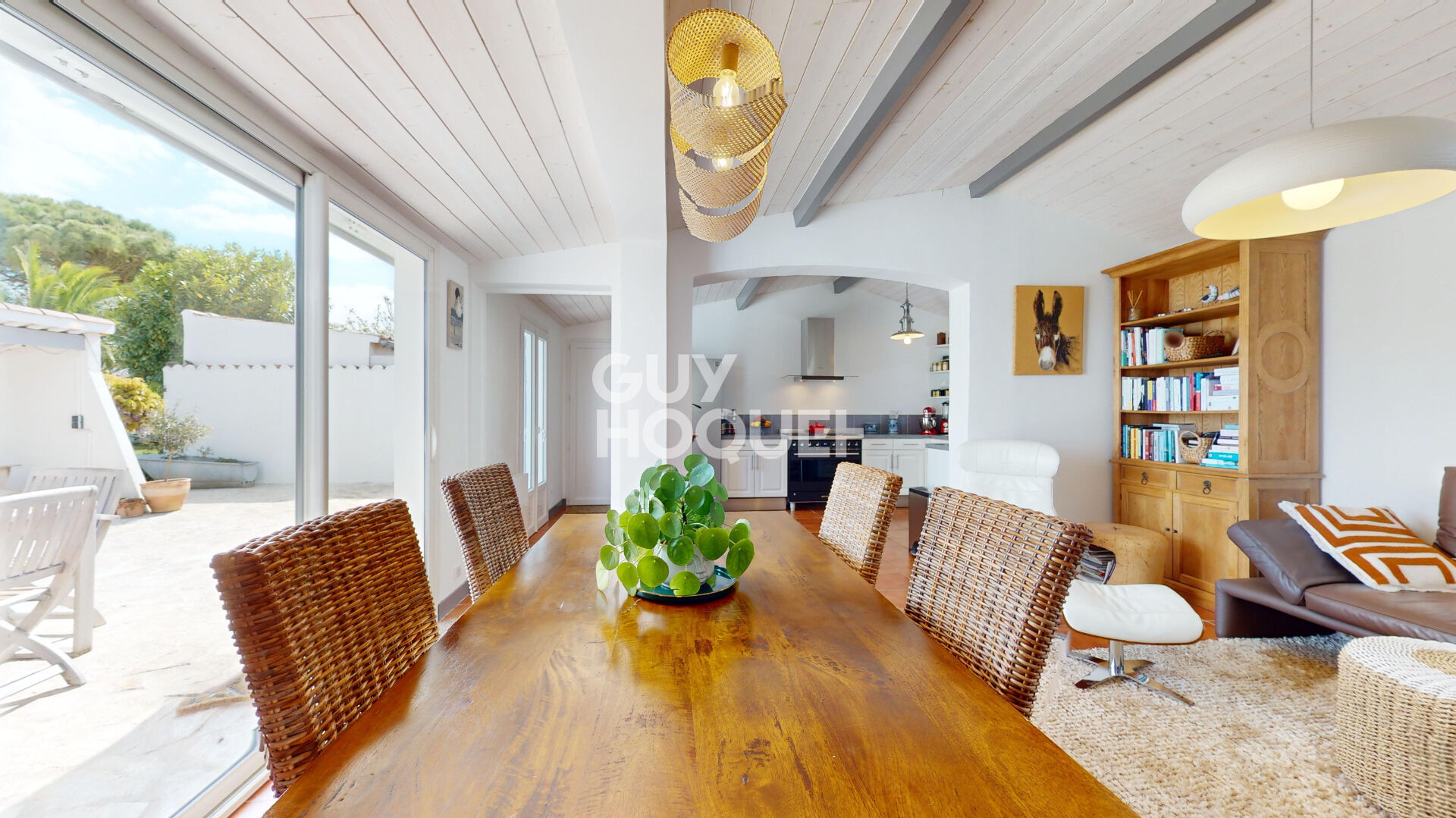 A vendre proche plage à SAINT MARTIN DE RE