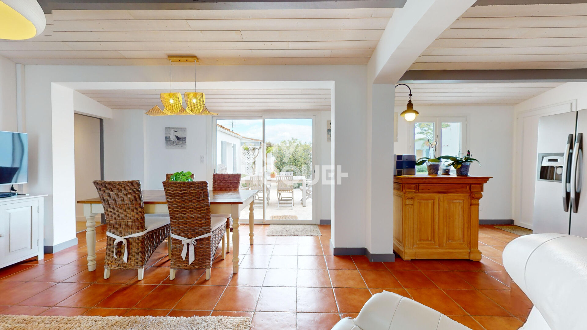 A vendre proche plage à SAINT MARTIN DE RE