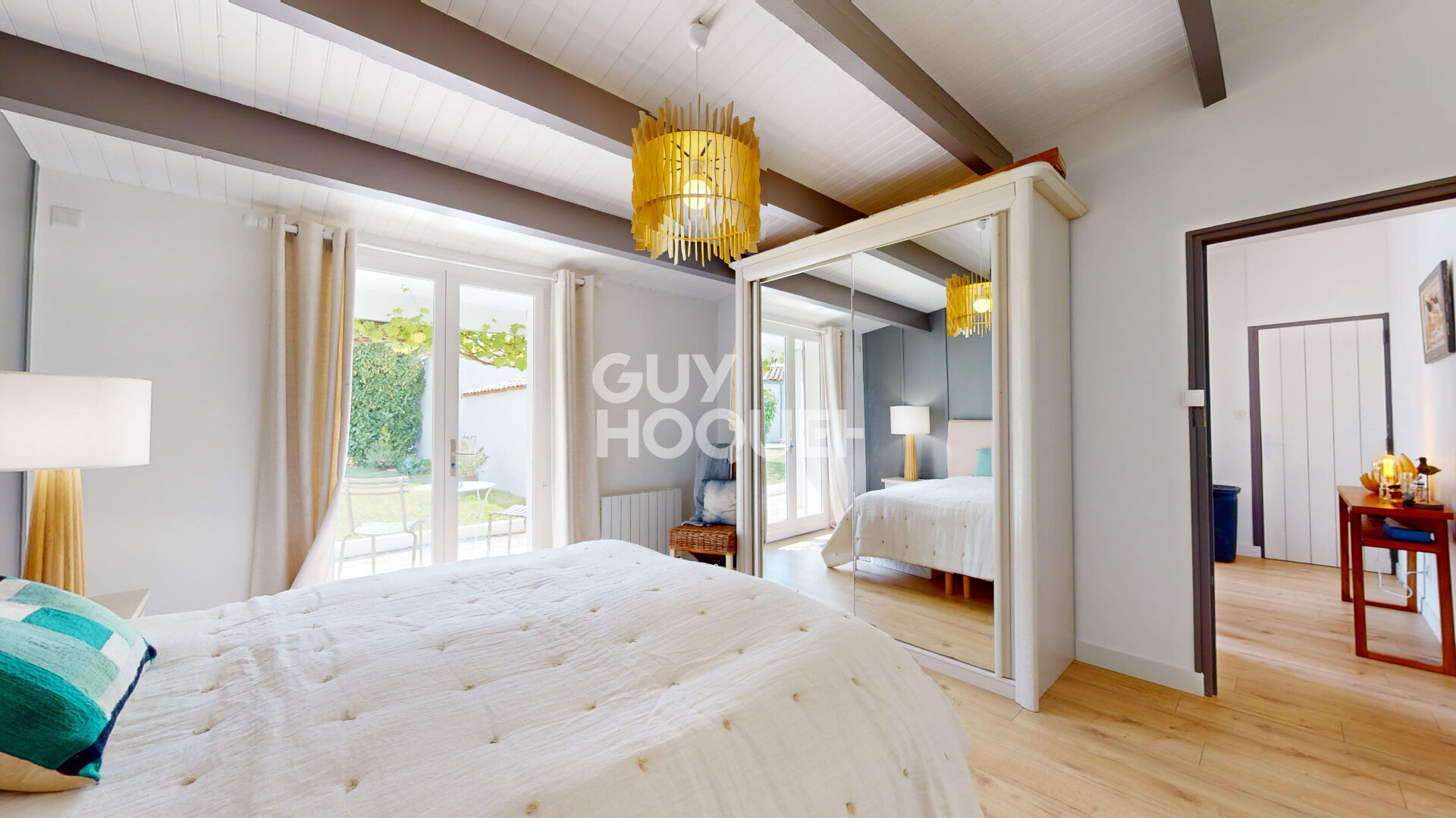 A vendre proche plage à SAINT MARTIN DE RE