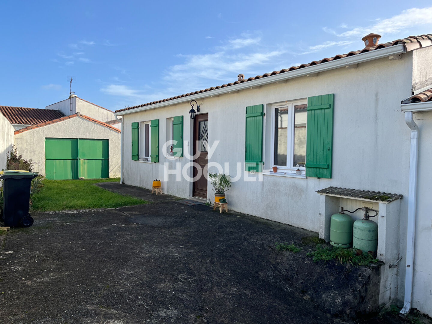 Maison  au  coeur du village de la Flotte