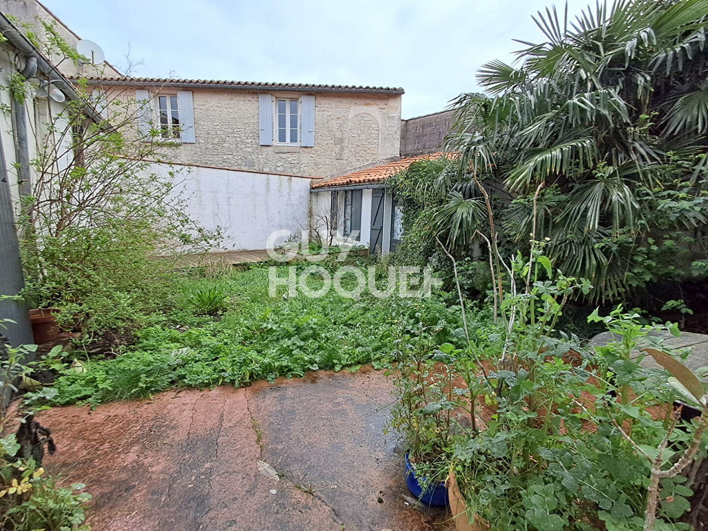 A VENDRE : Immeuble avec fort potentiel au coeur de La Flotte en Ré