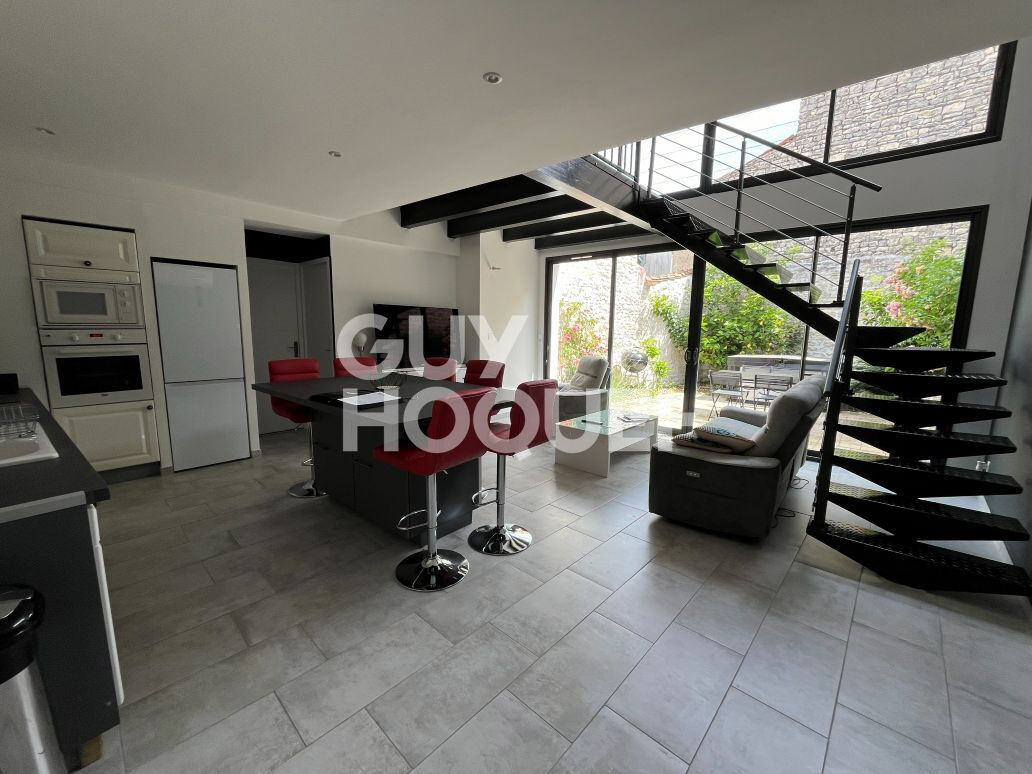 EN PLEIN COEUR DU VILLAGE DE RIVEDOUX