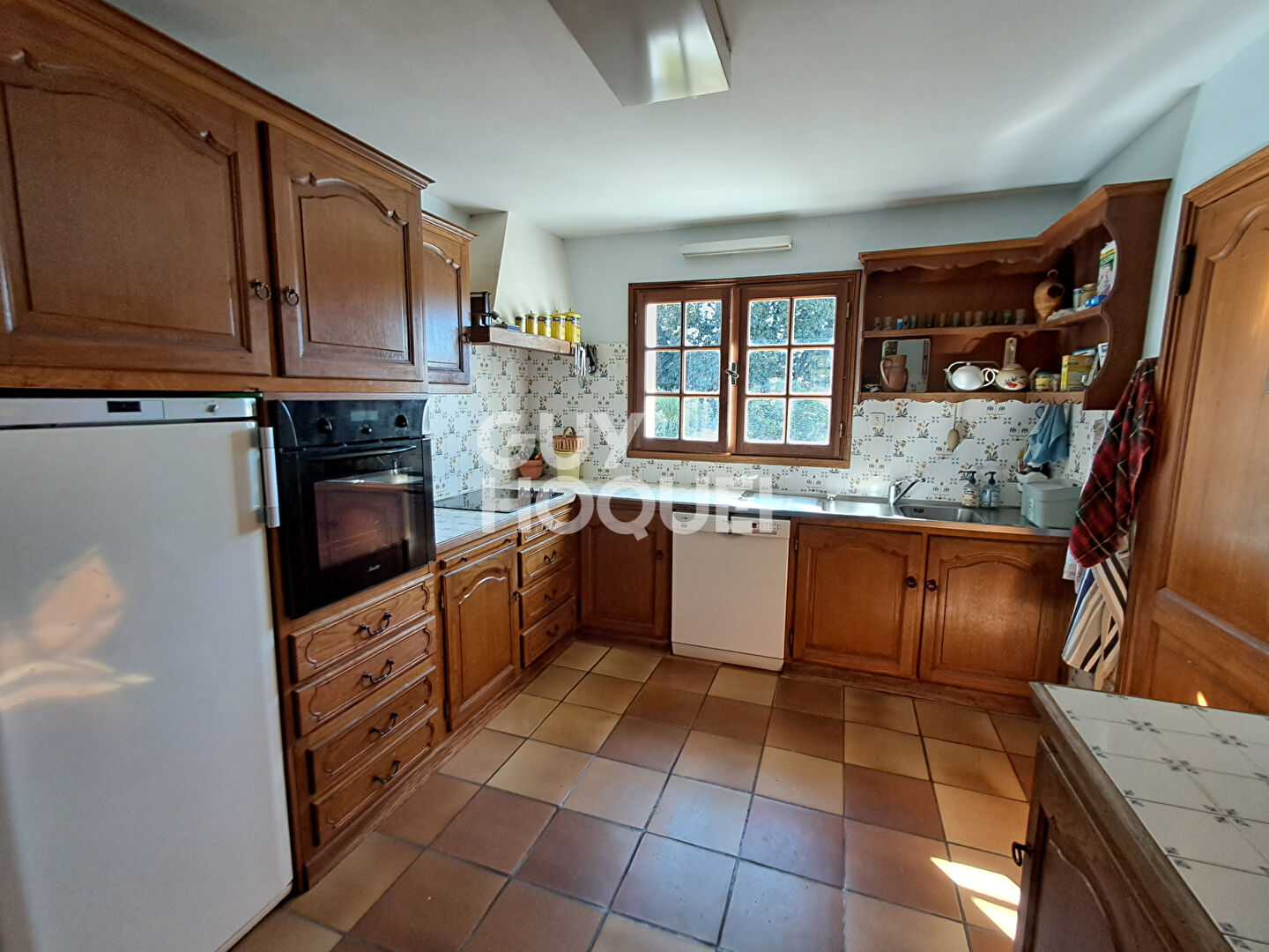 Maison à vendre à La Flotte - 5 pièces, piscine, grand terrain