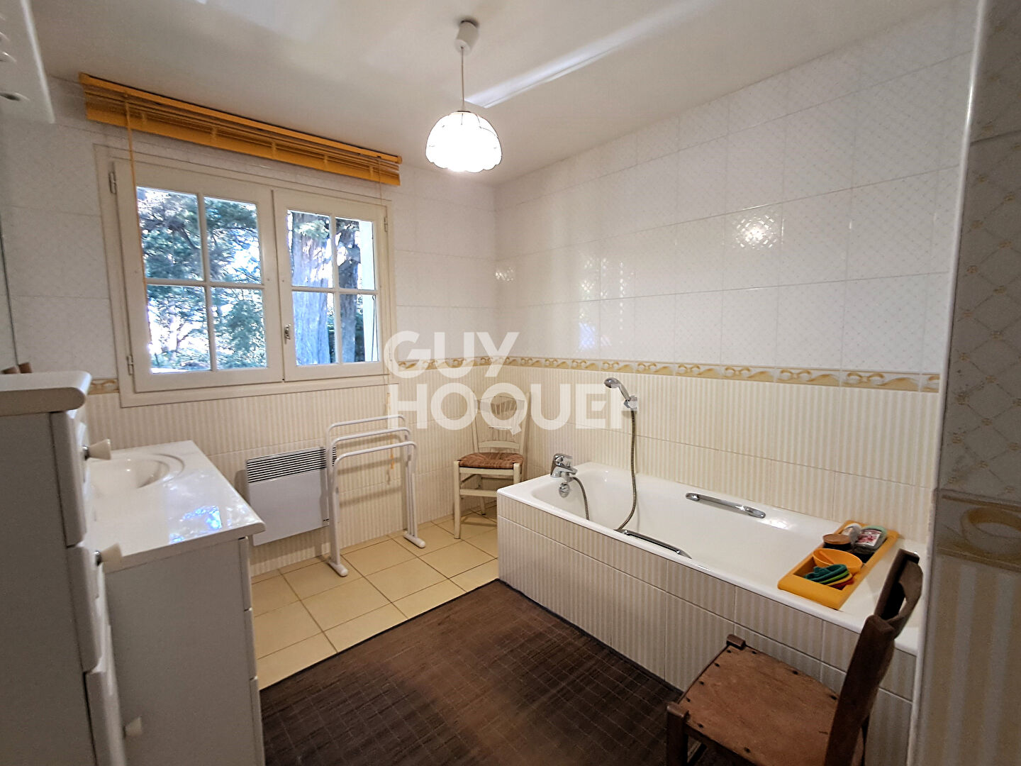 Maison à vendre à La Flotte - 5 pièces, piscine, grand terrain