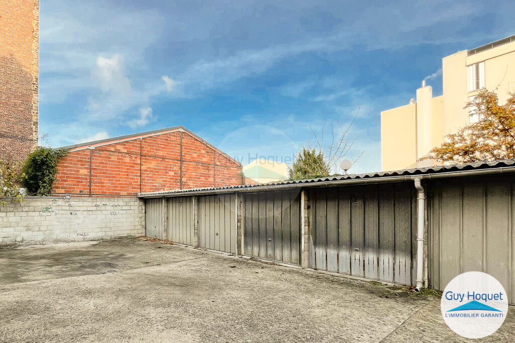 BOX A VENDRE - Courbevoie limite La Garenne-Colombes