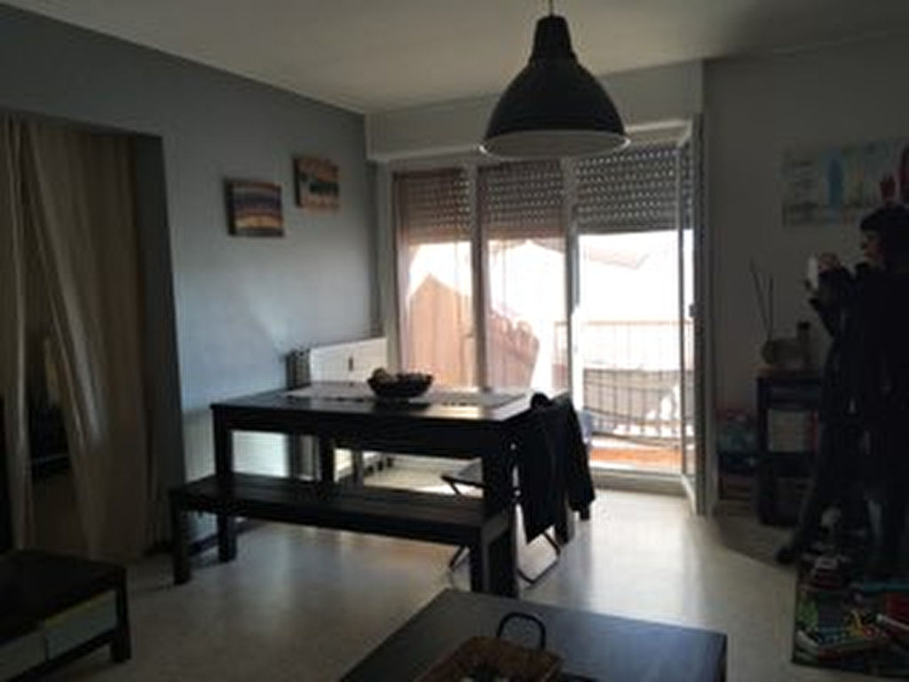Appartement La Londe Les Maures 5 pièce(s) 93 m2