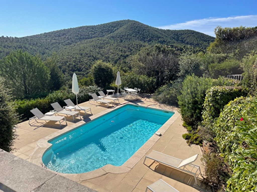 Vente d'une maison F5 à LA LONDE LES MAURES