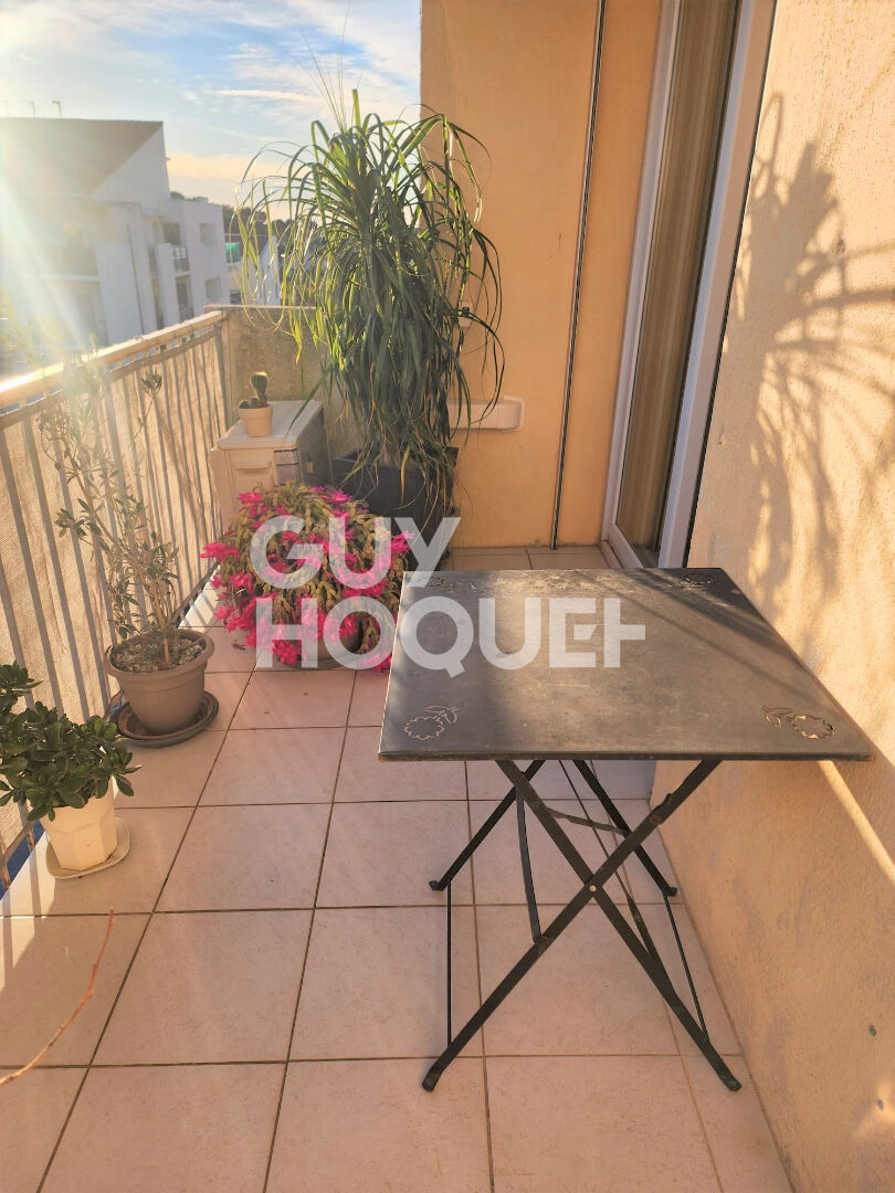 VENTE d'un appartement 4 pièces (81 m²) à LA LONDE LES MAURES