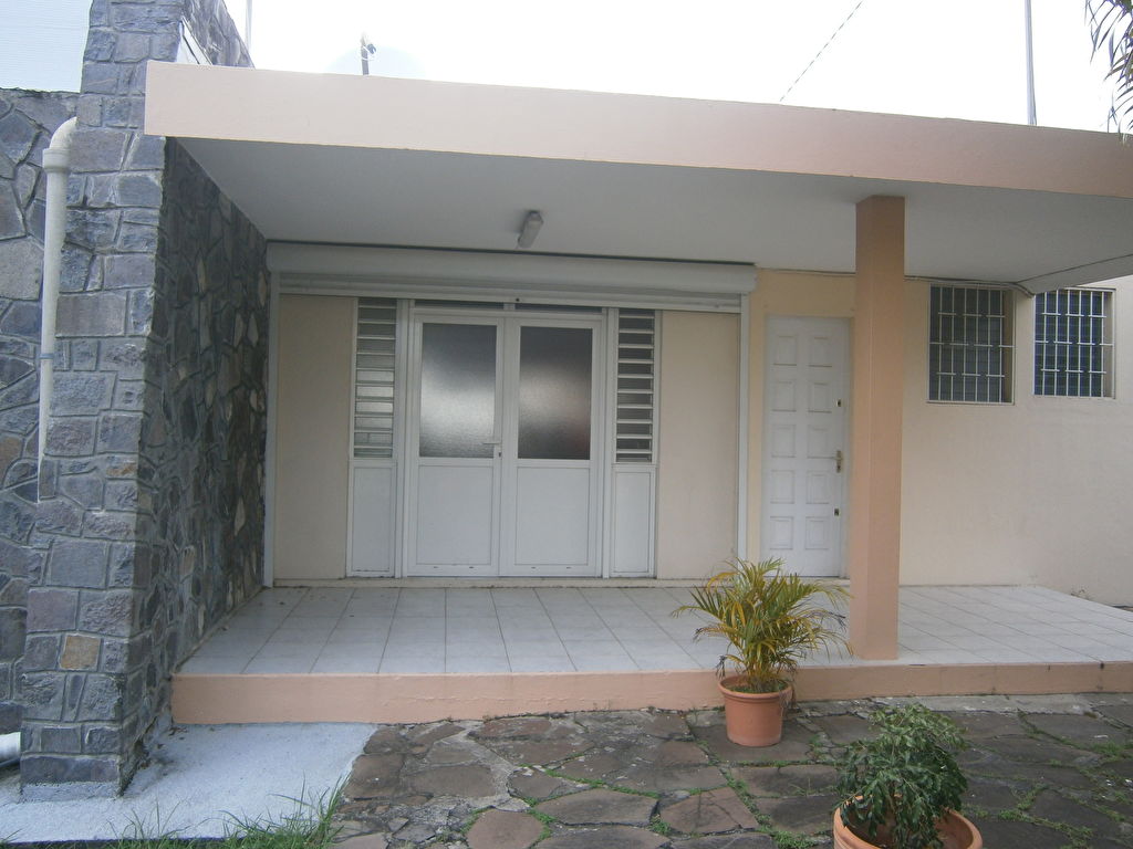 A Louer maison schoelcher