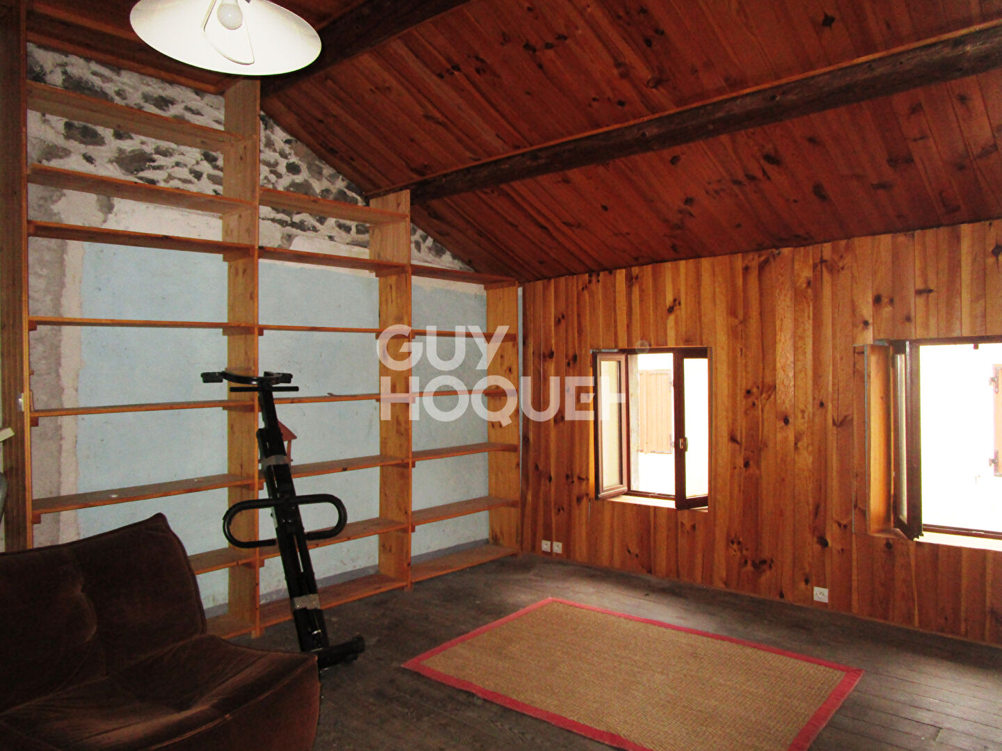 Maison avec terrasse et dépendance