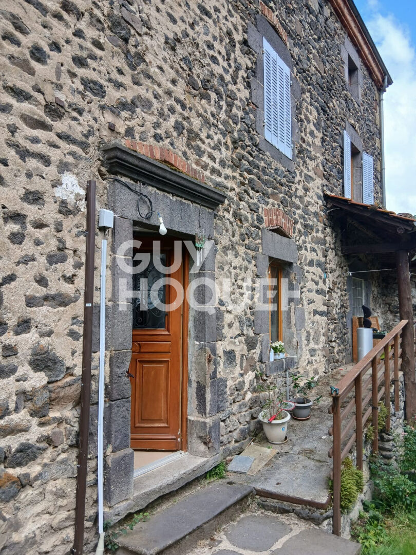 Corps de ferme Saint Georges D'aurac