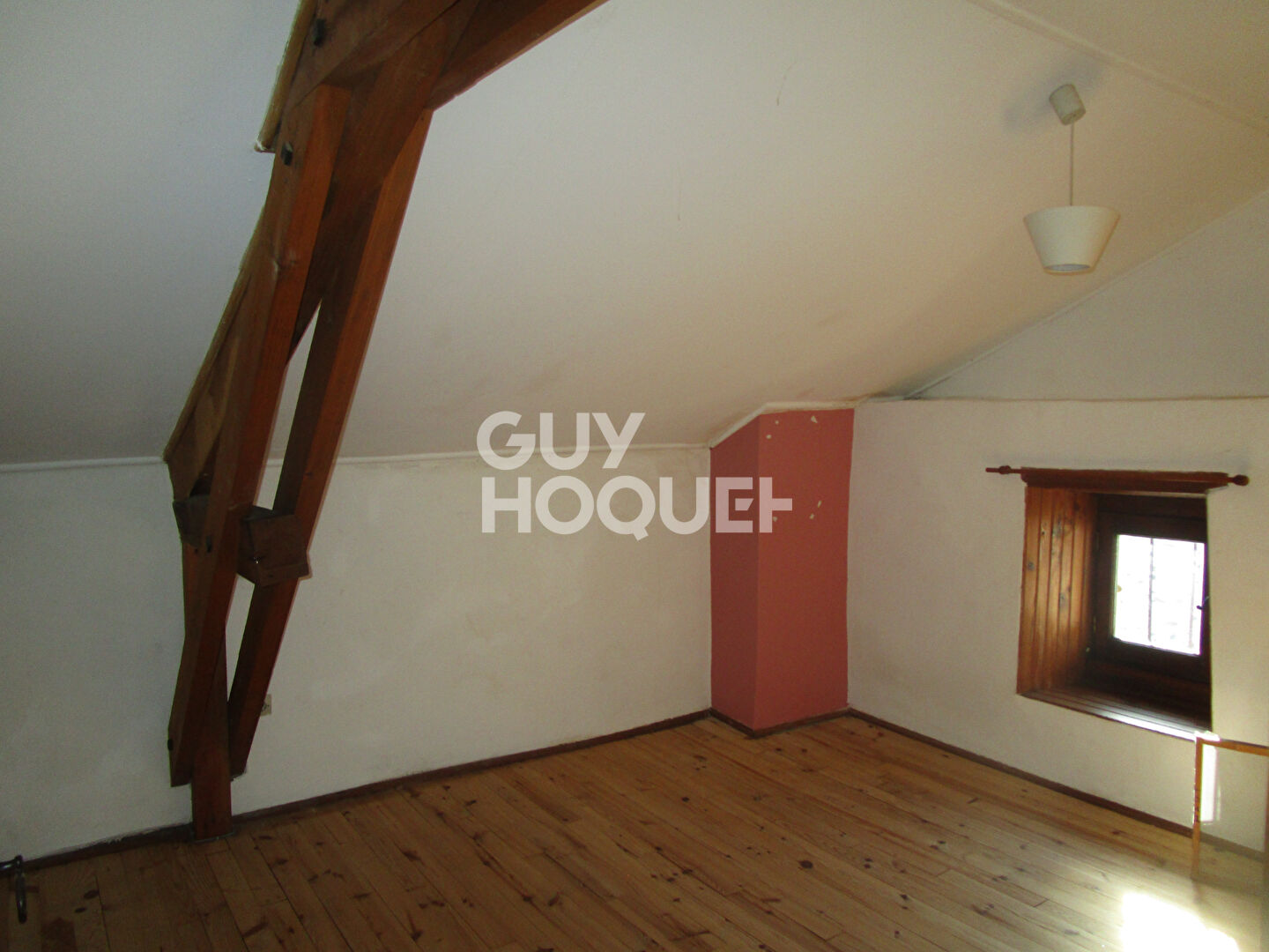 Maison de village avec cour fermée