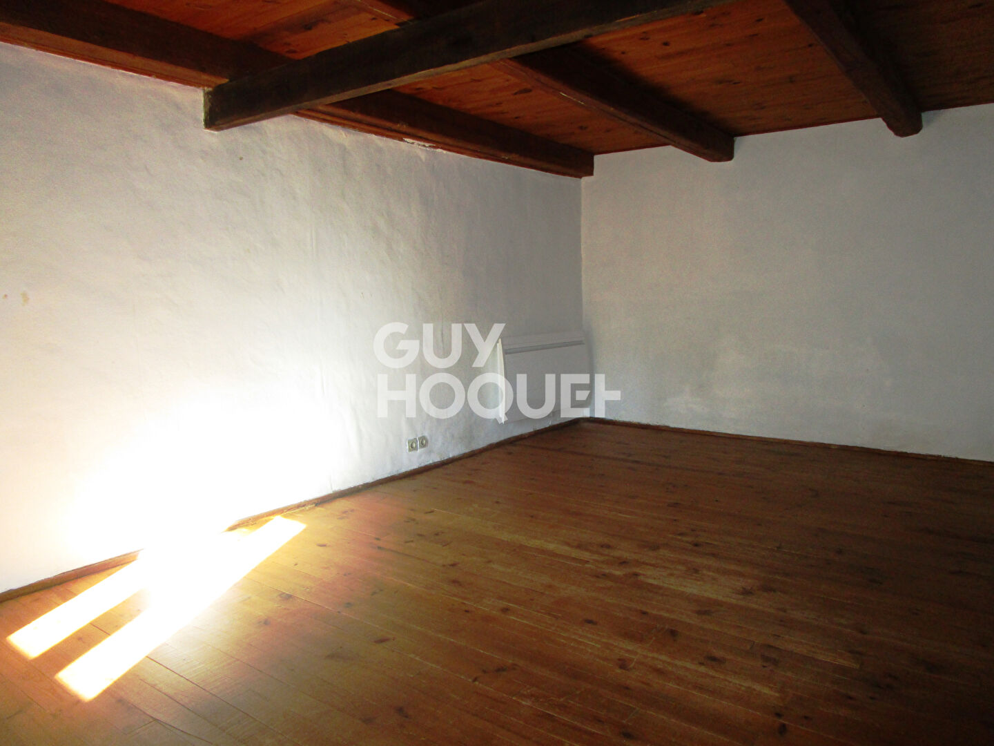 Maison de village avec cour fermée