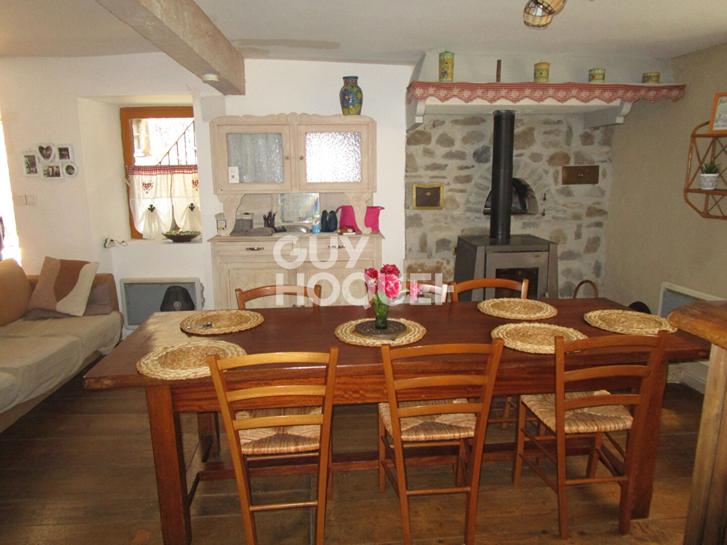 Maison avec cour fermée