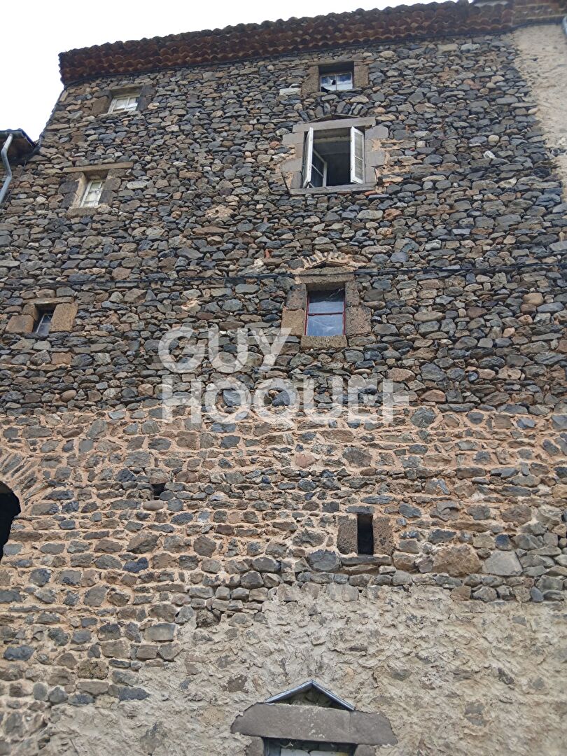Maison 4 pièces 150 m² · à Lavoûte-Chilhac · 150 m² · 19 500 €