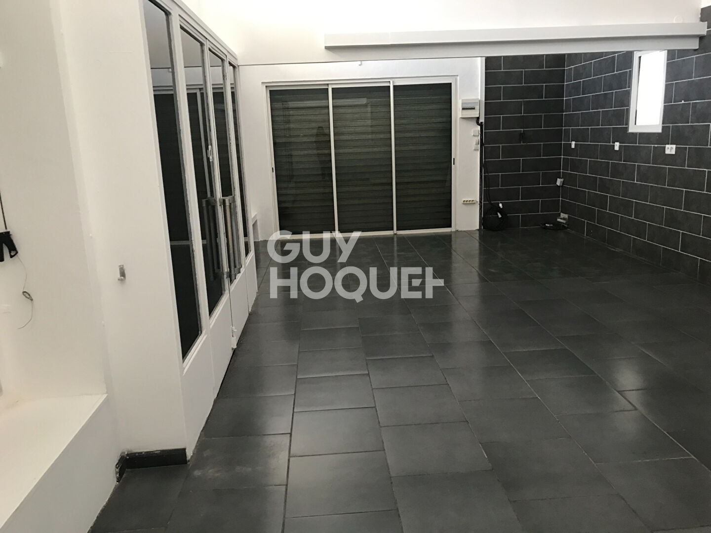 LOCAL COMMERCIAL ST ANDRE - 81.14 m2