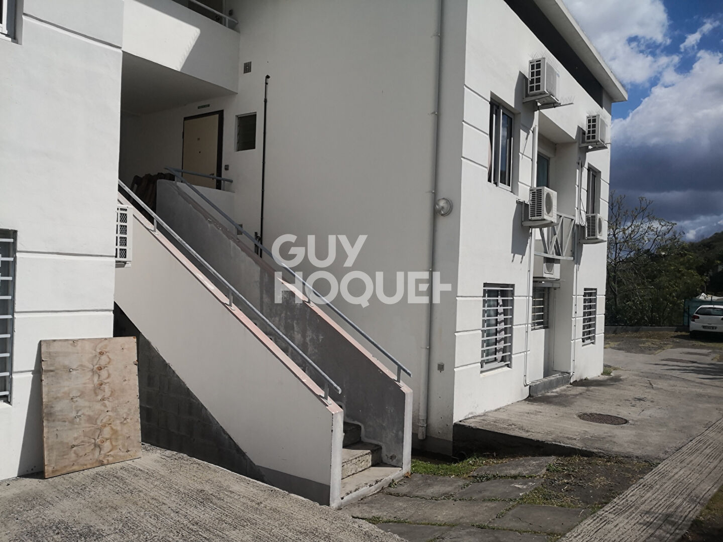 APPARTEMENT ST GILLES LES BAINS - 3 pièce(s) -