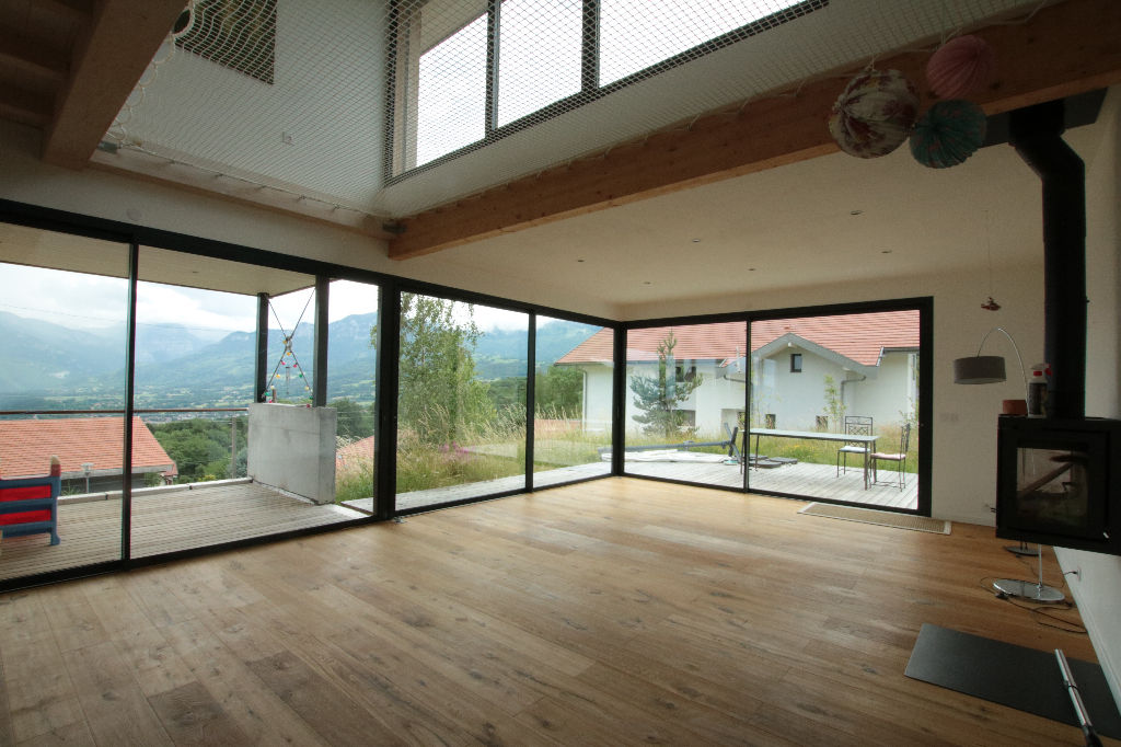 MAISON 4 PIECES ETEAUX