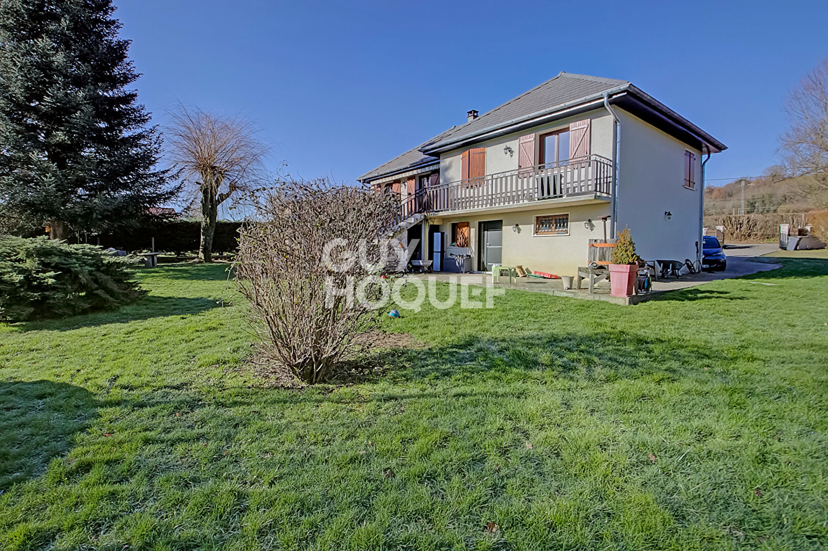 Maison 5 pièces de 131 m² à vendre à CHELIEU (38730).