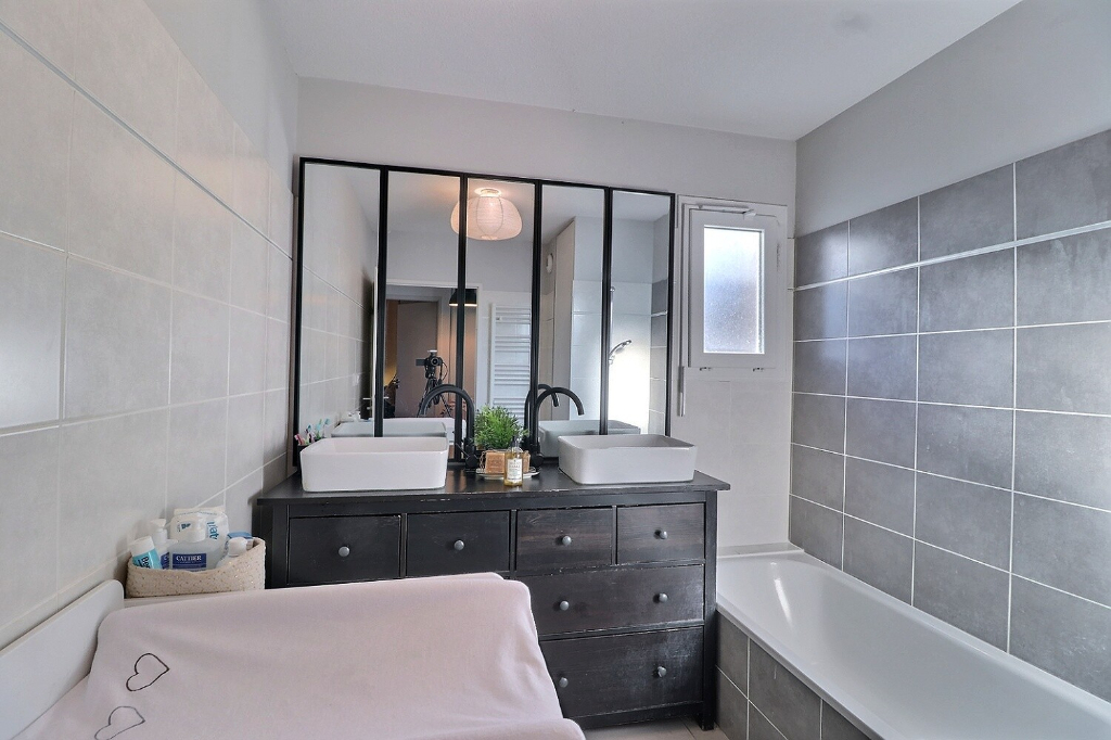 Appartement T3 (61 m²) en vente à CASTELNAU LE LEZ