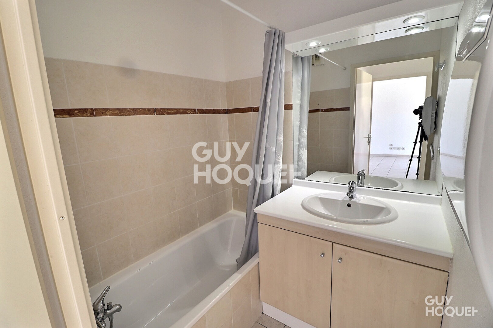 T2 LATTES PORT ARIANE