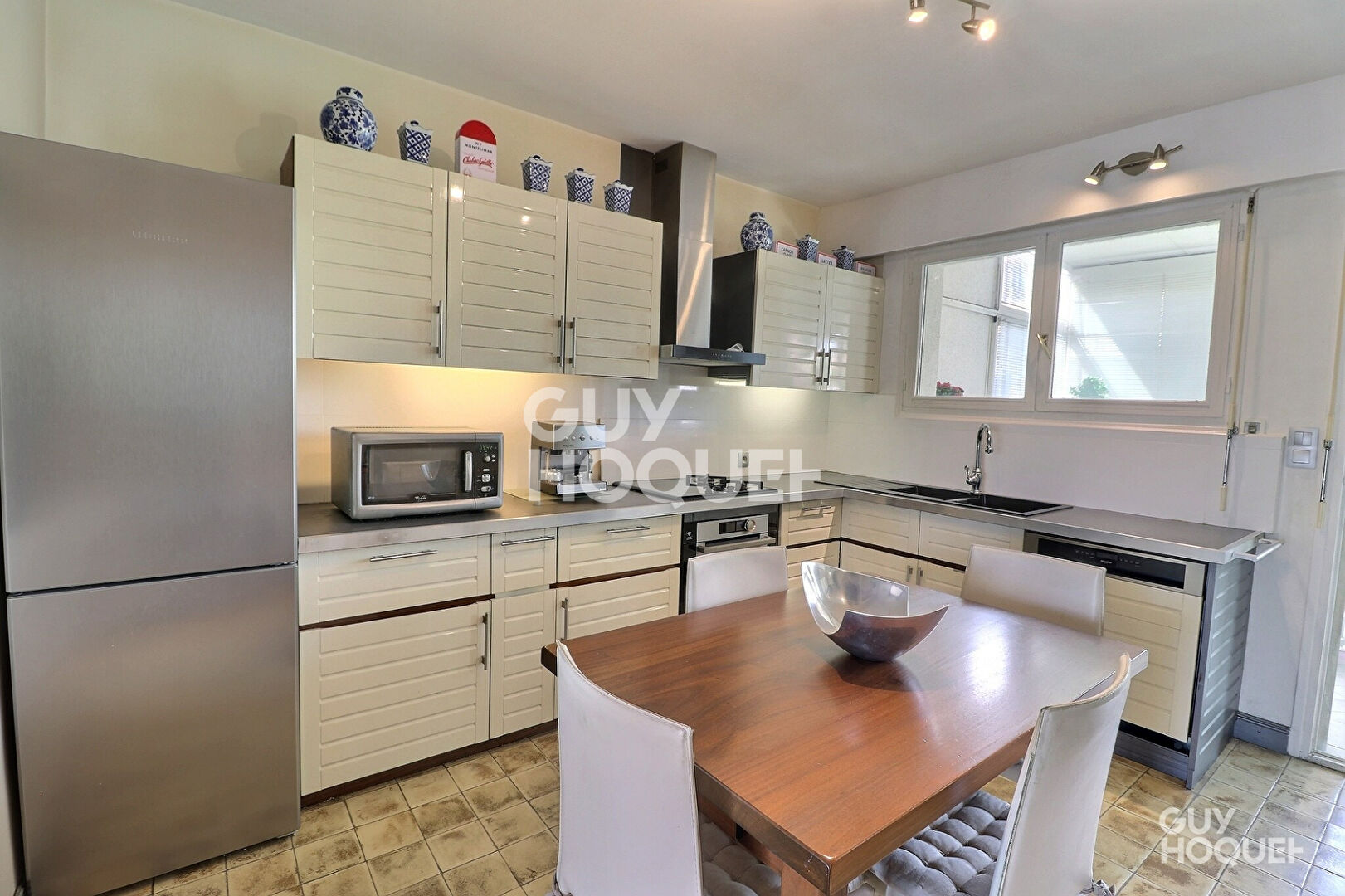 Maison quartier des Filiès - 154 m² + dépendances + abri voitures