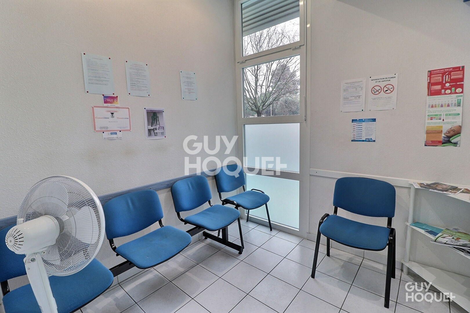 LATTES : Local à usage professionnel  (182 m²) à vendre