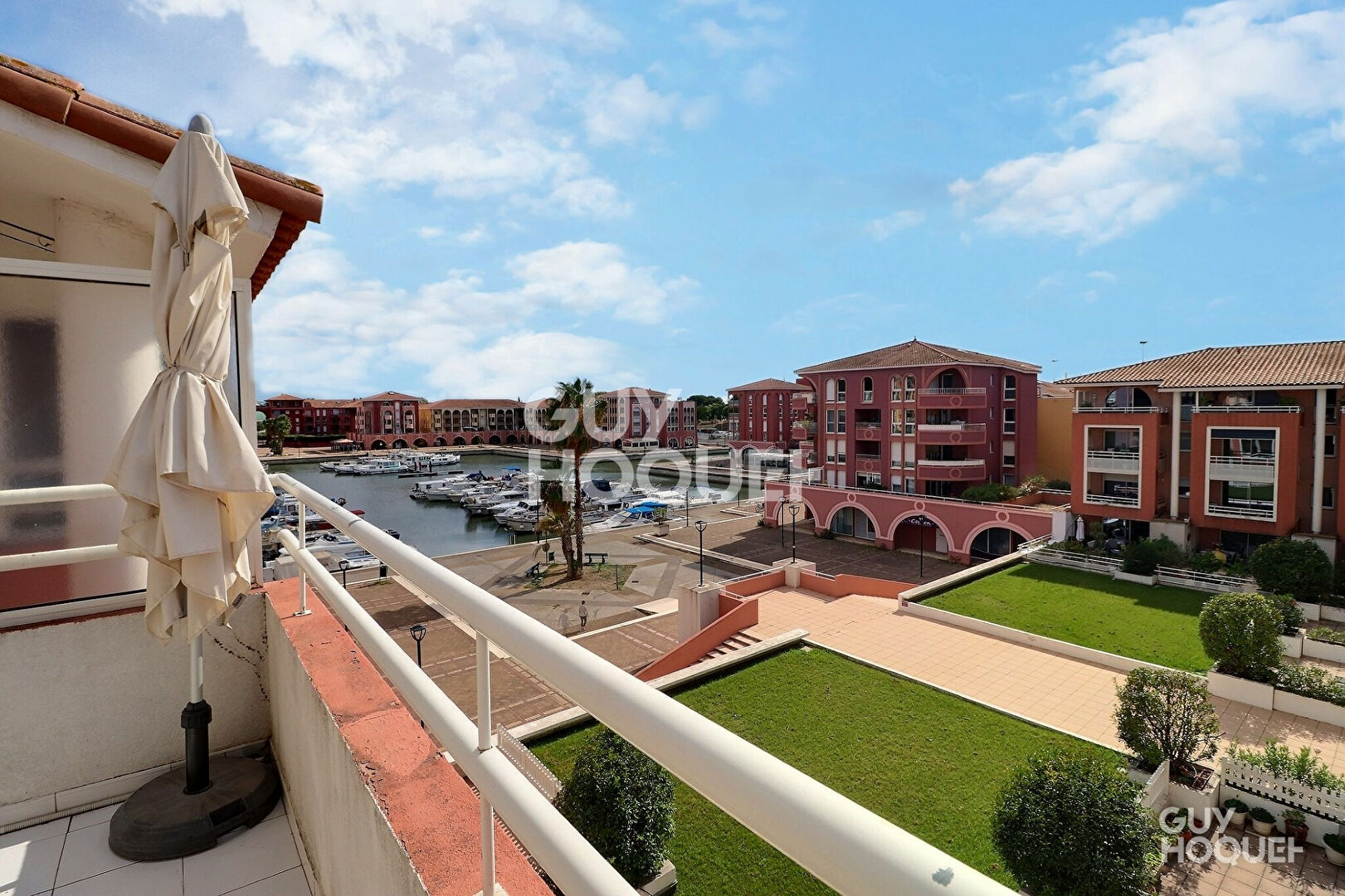 À vendre  LATTES, Charmant T2 avec terrasse et cellier, vue sur le port