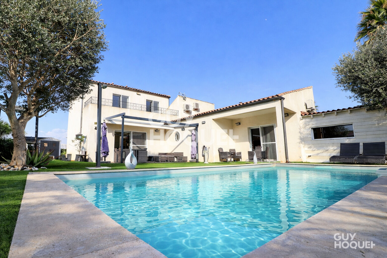 Fabrègues  Villa contemporaine 134 m² 4 chambres Piscine Garage