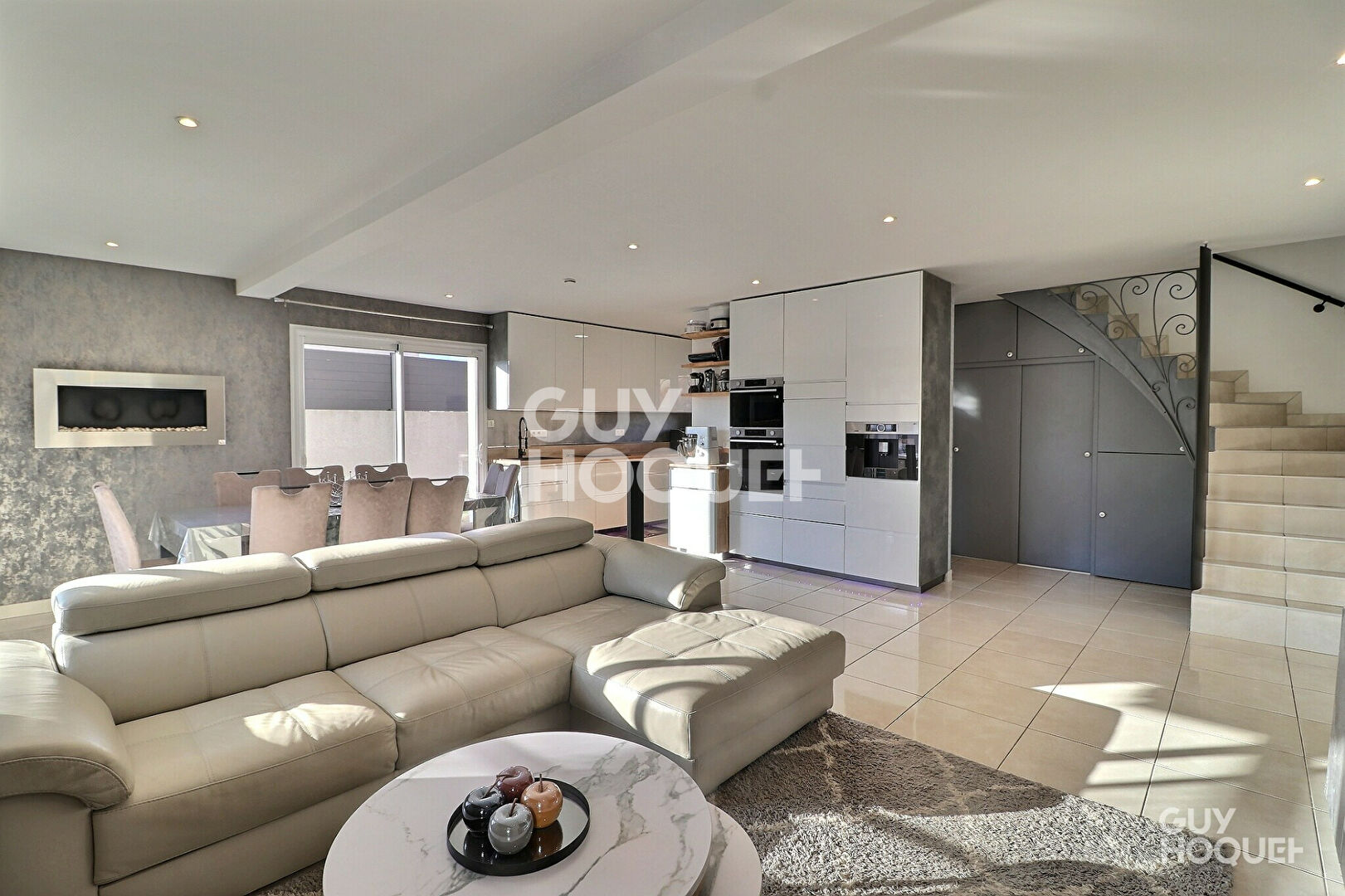 Fabrègues  Villa contemporaine 134 m² 4 chambres Piscine Garage