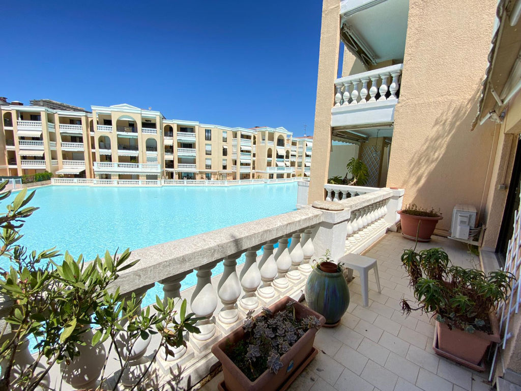 F4 en vente au CANNET