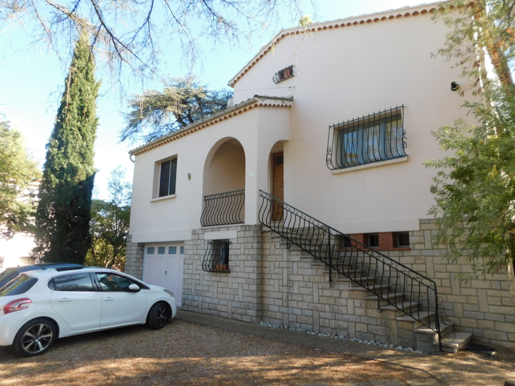 A LOUER - Maison T3 + garage - LE CANNET DES MAURES