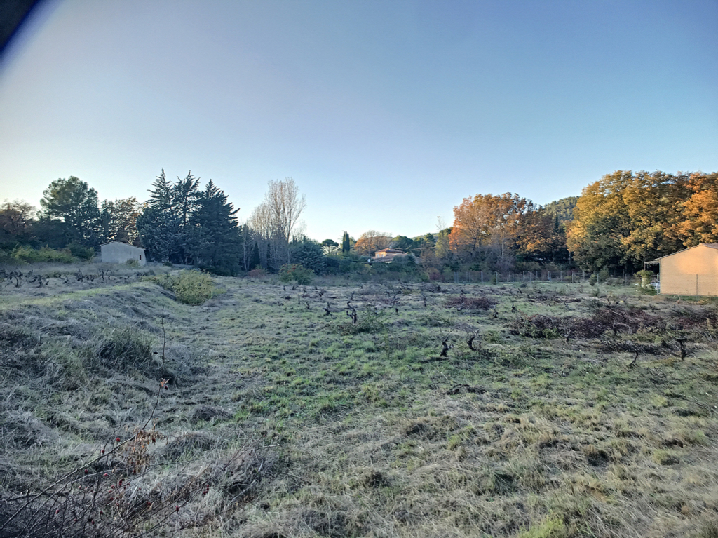 Terrain constructible Le Val 1270 m2 tout à l'égout