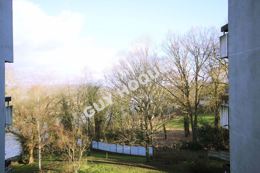 Appartement Le Coudray Montceaux 3 pièce(s) 78.35 m2