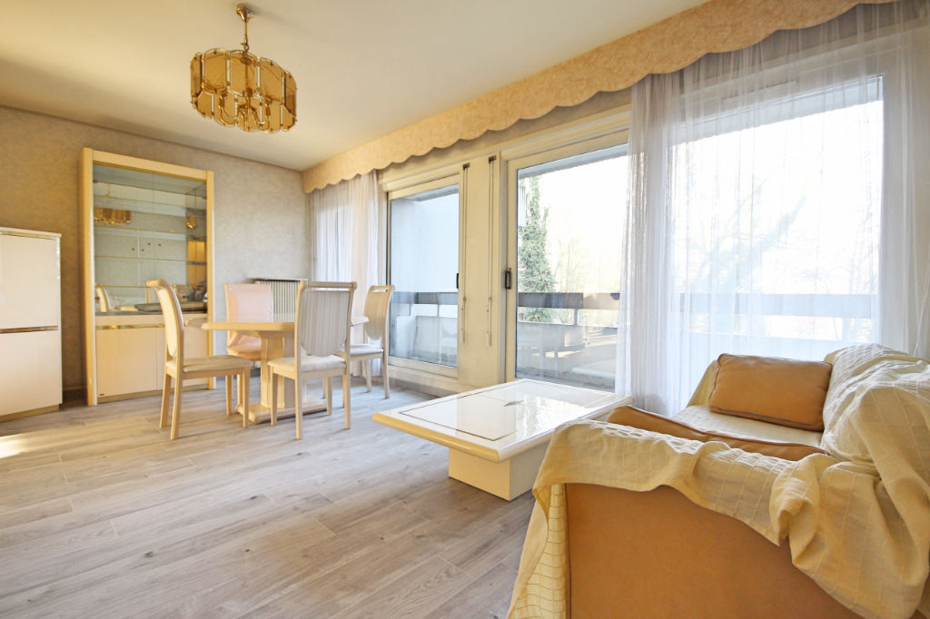 À vendre au COUDRAY MONTCEAUX (91830), appartement de 82 m².