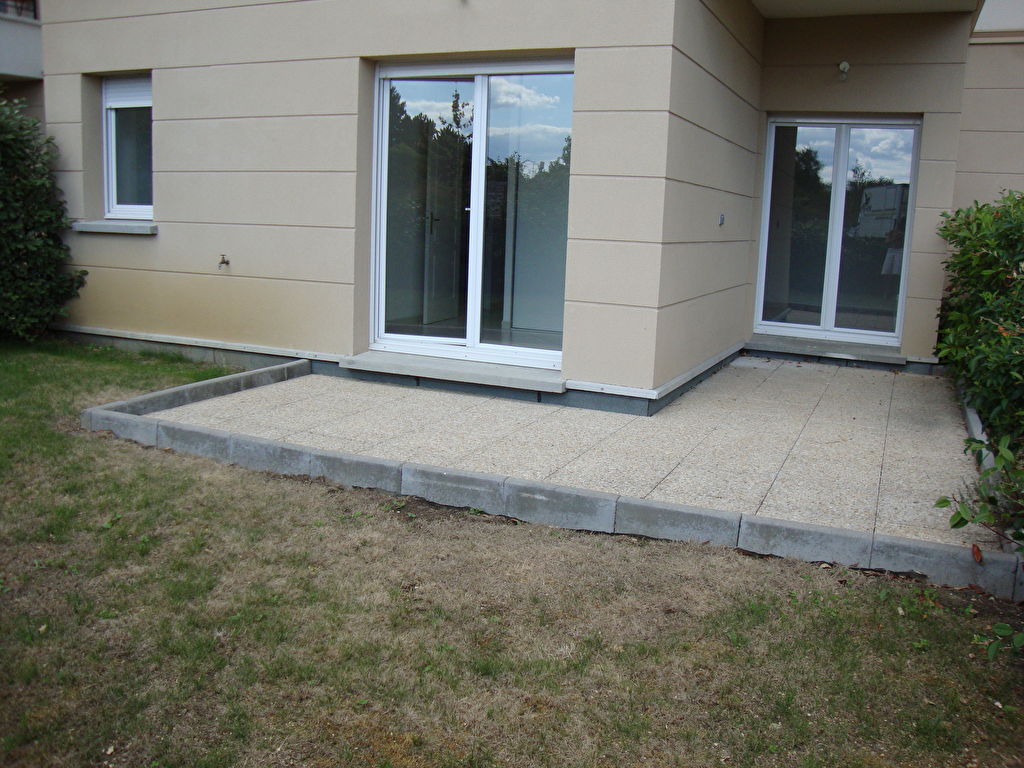LISSES - Beau 2 pièces avec jardin