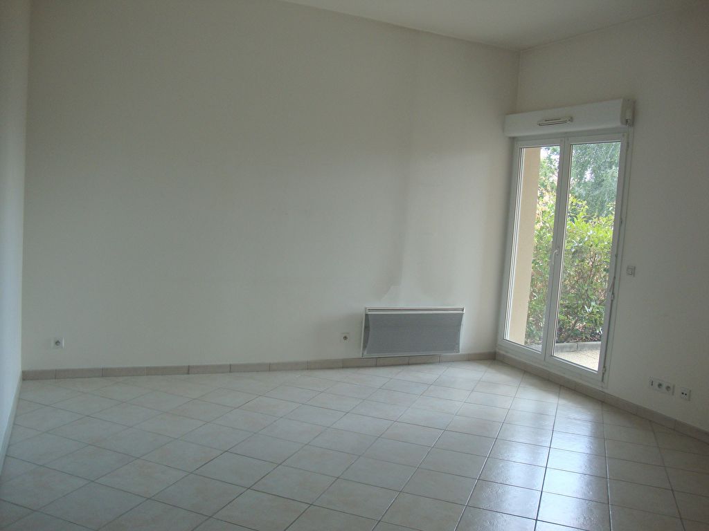 LISSES - Beau 2 pièces avec jardin