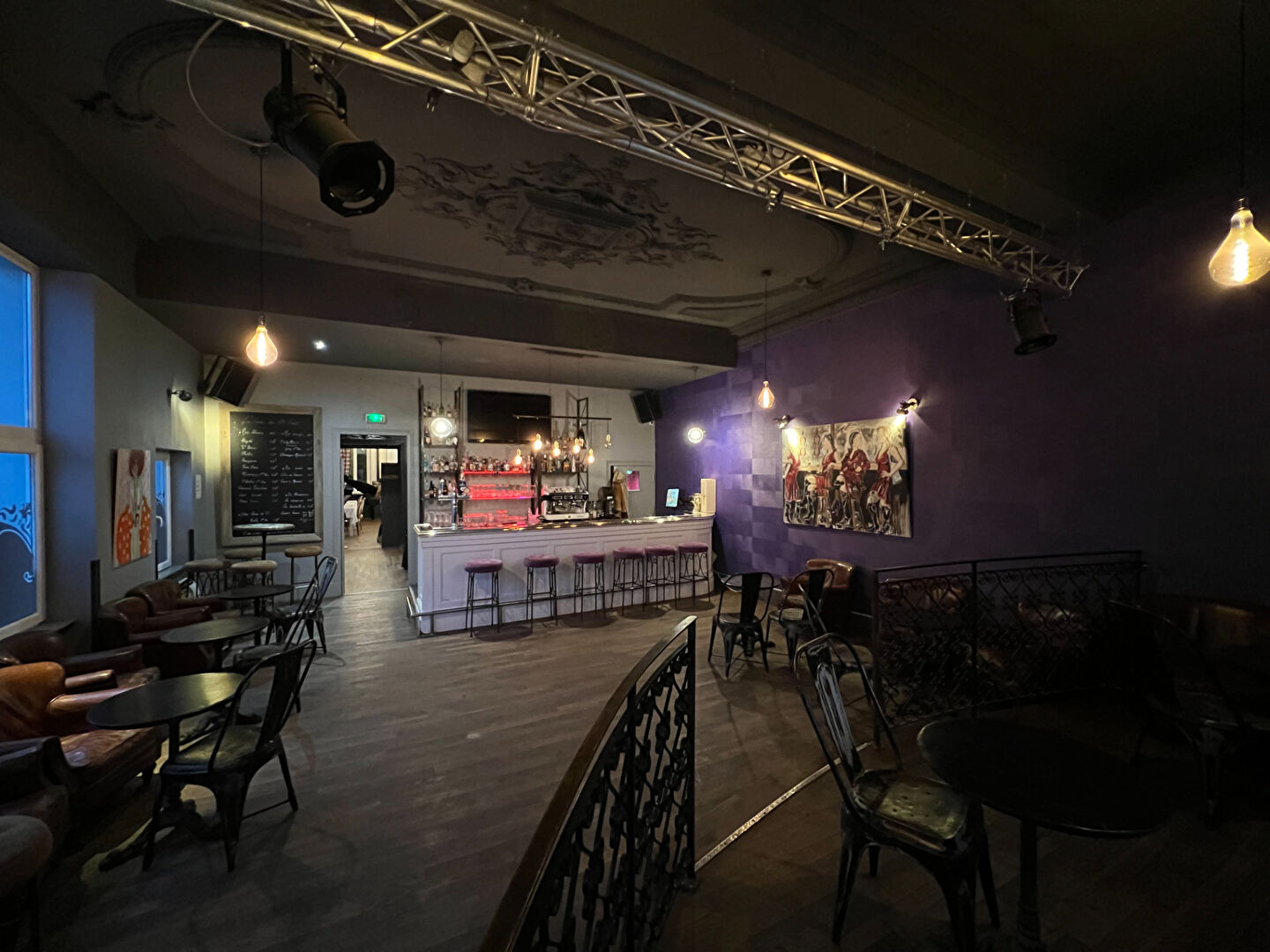 HOTEL A 1 h20 de PARIS GARE DE LYON  !!