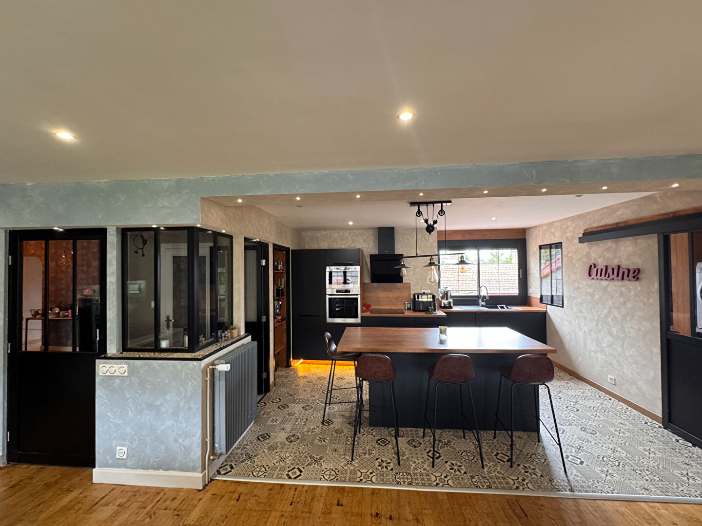 Maison 6 pièces à vendre à Blanzy avec piscine et sous-sol