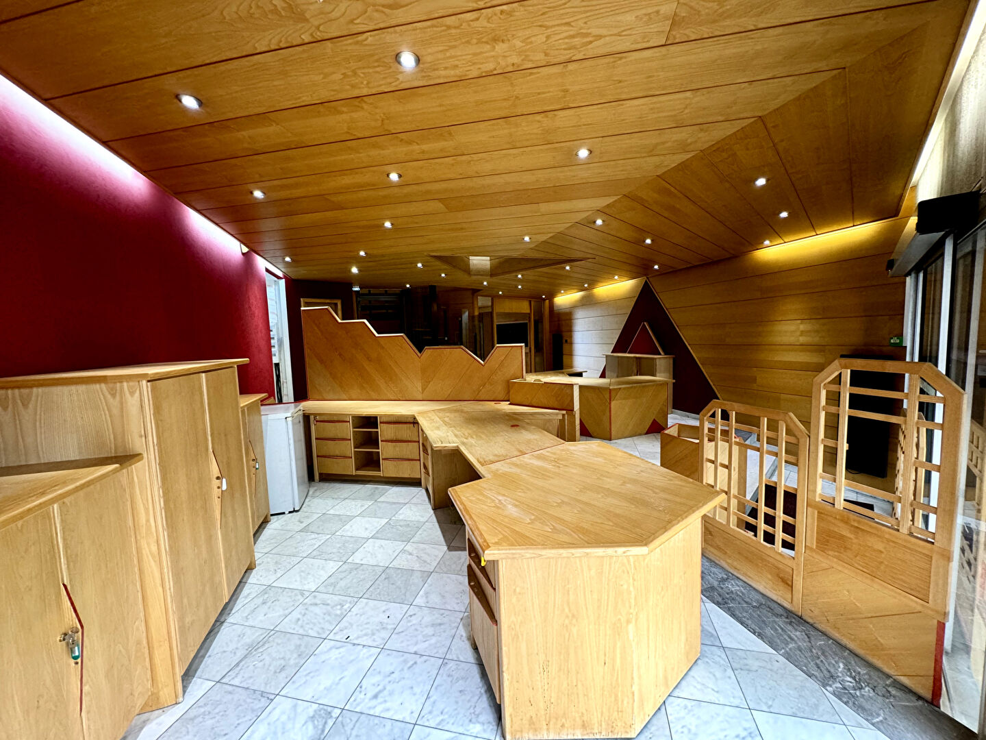 Immeuble Le Creusot 5 pièce(s) 196.2 m2