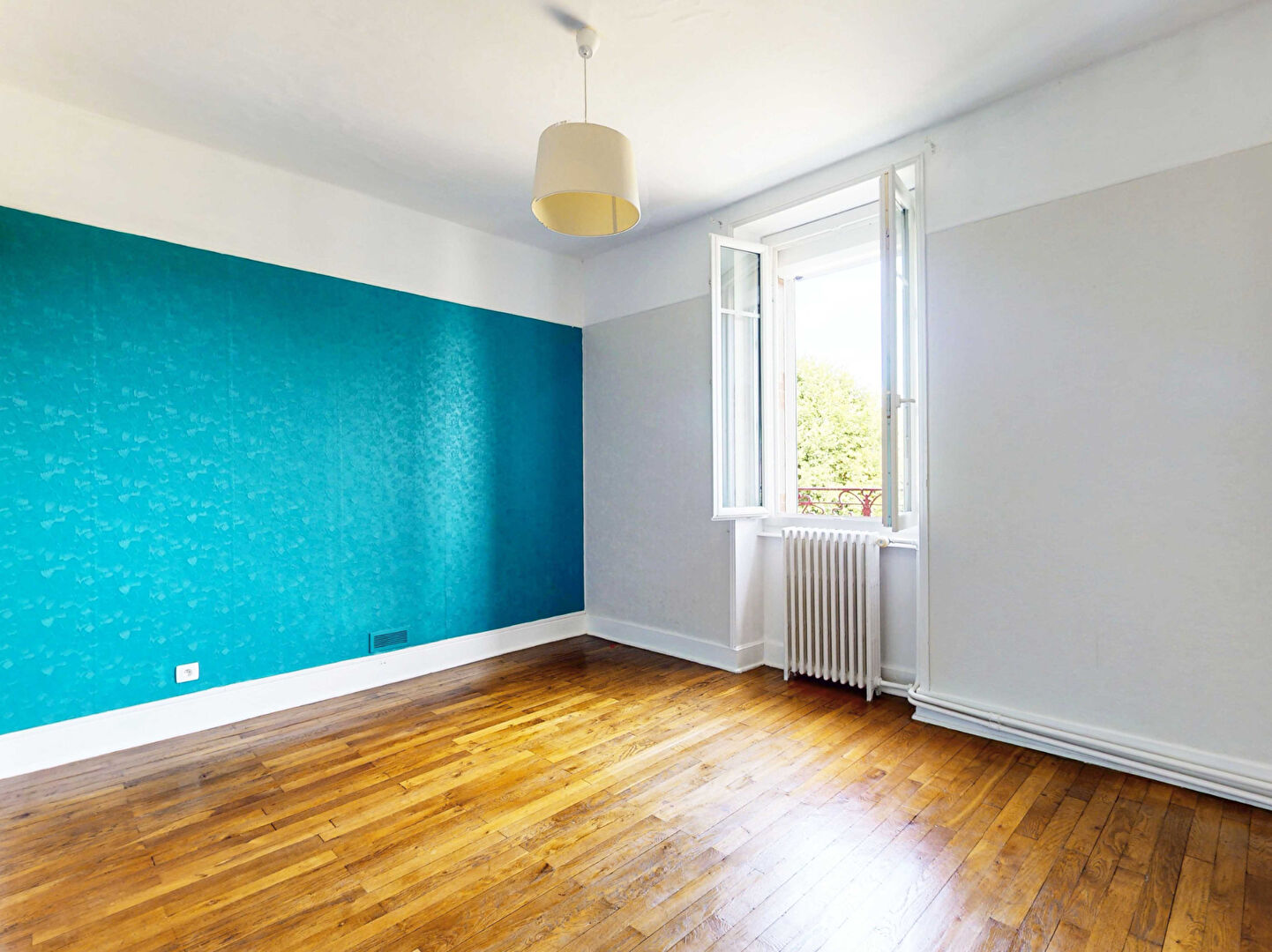 Maison à vendre à Mesvres - 7 pièces avec piscine