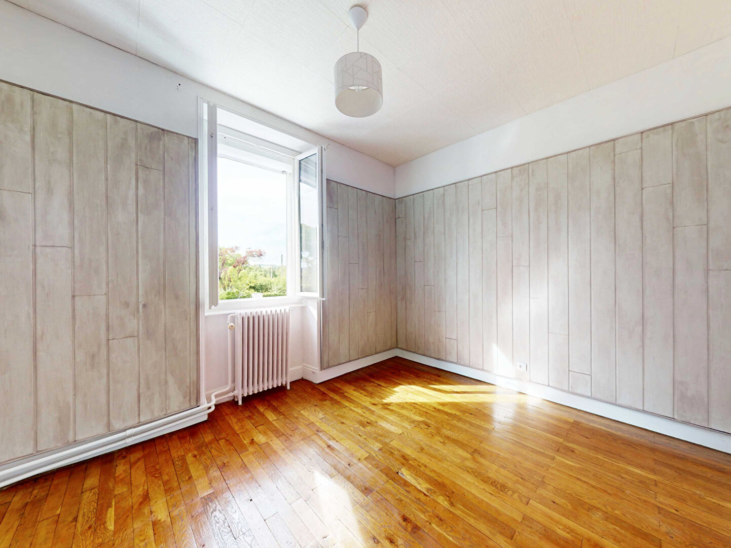 Maison à vendre à Mesvres - 7 pièces avec piscine