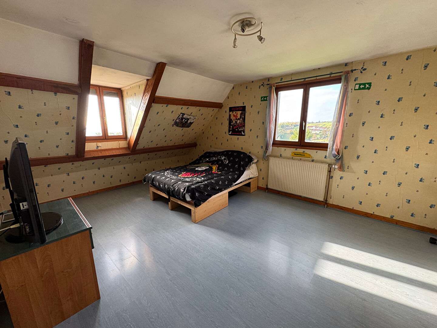 Maison d'architecte à vendre à Saint Pierre de Varennes - Référence 1576