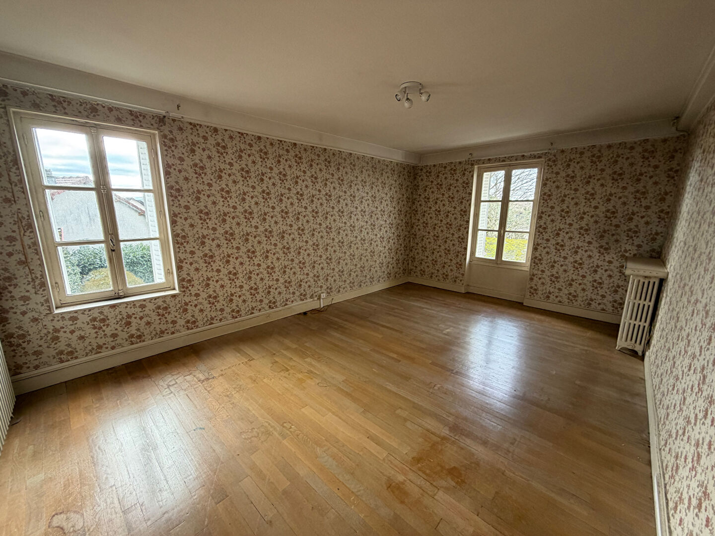 Immeuble Le Creusot 17 pièce(s) 562 m2