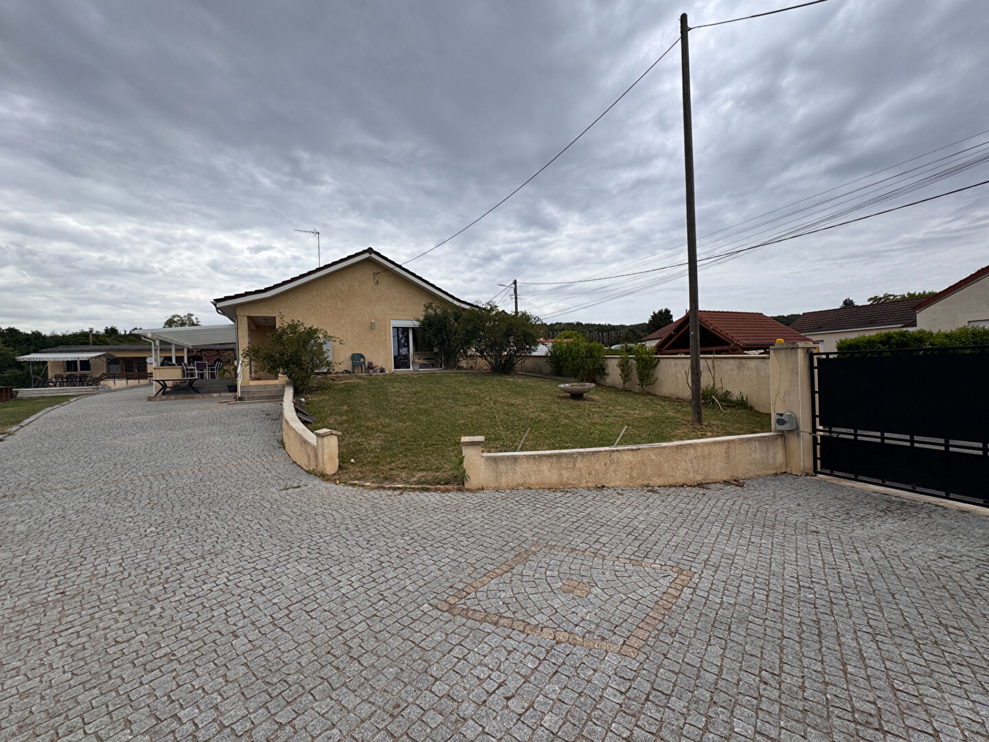 Maison 6 pièces à vendre à Écuisses