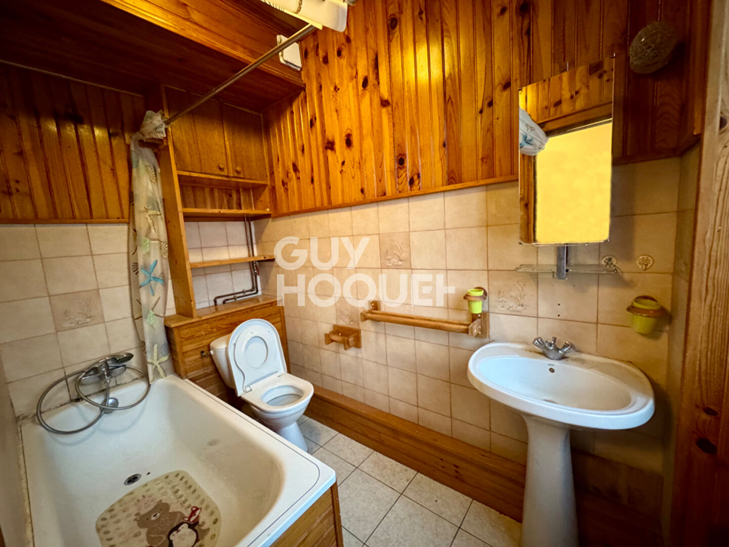 MAISON (6 PIÈCES) À LE CREUSOT (71200)